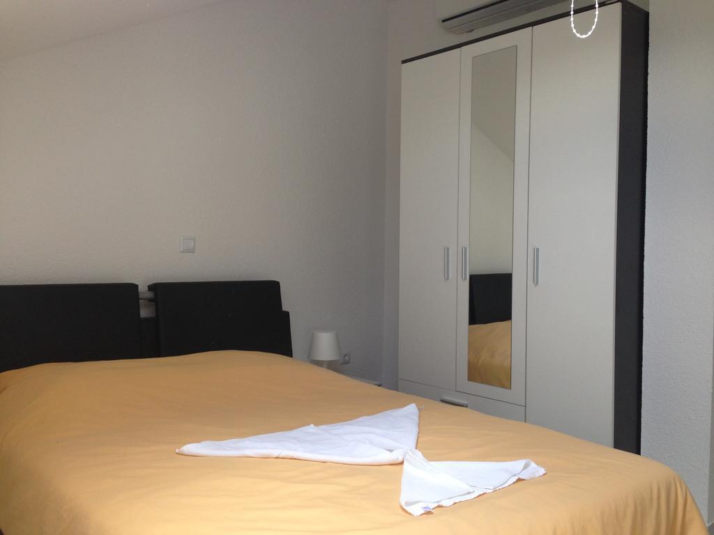 Apartments Meeresblick Crikvenica Zimmer foto